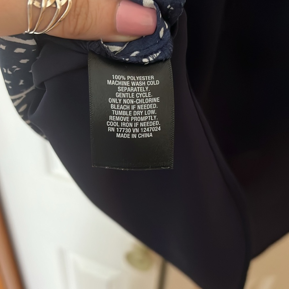 Mossimo Navy Printed Top - Picture 3 of 3
